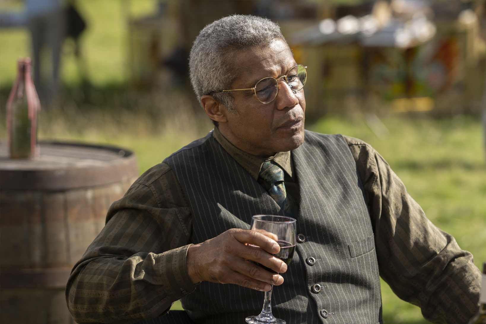 8bb3c504-e1ca-438f-b751-10548b5b3294